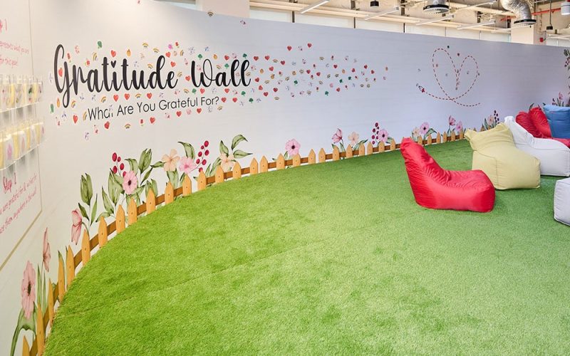 Meta SG EOY gratitude wall setup done by the live group event company